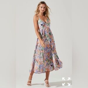 ASTR the label - Blythe floral midi dress